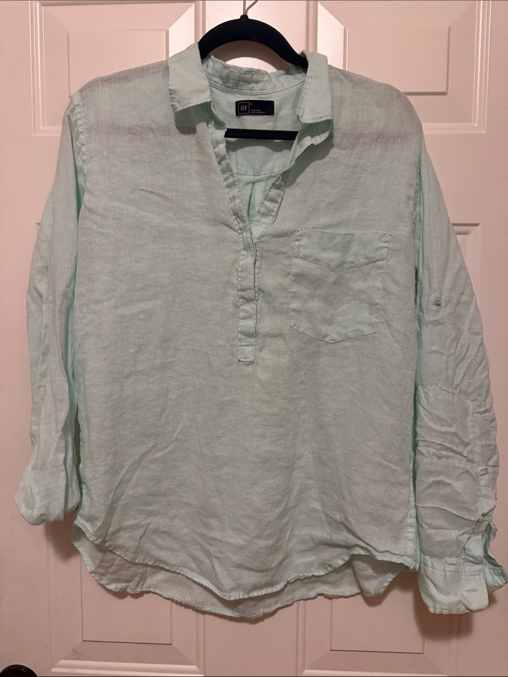 GAP Women’s Light Mint Button-Down Linen-Blend Shirt